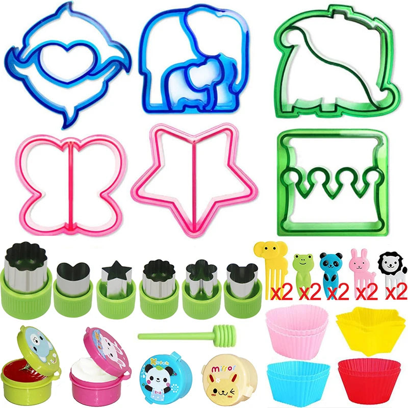 Plastic Sandwich Cutter Set For Kids Children Food Cookies Bread Toast Maker Mold Fruit Vegetable Cutters Shapes Baking Tools