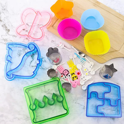 Plastic Sandwich Cutter Set For Kids Children Food Cookies Bread Toast Maker Mold Fruit Vegetable Cutters Shapes Baking Tools